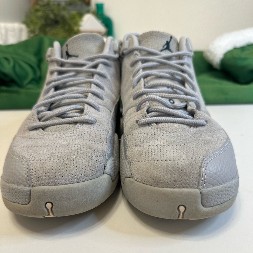 AIR JORDAN 12 RETRO LOW BG. Size 6.5Y. - Picture 7 of 10